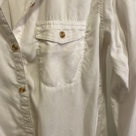 Thread and supply white button up - Picture 3 of 4